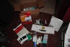 lot 140 image: Minc Heidi Swapp machine with tons ...