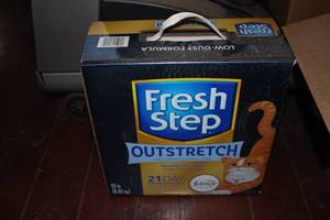 lot 143 image: New Fresh Step Outstretch Febreeze ...