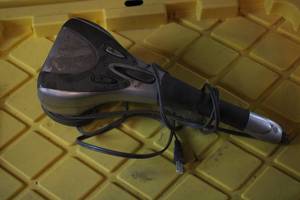 lot 147 image: HomeDics hand held massager...