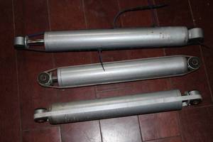 lot 151 image: 3- automotive shocks...