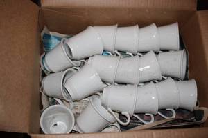 lot 156 image: Large lot of Homer Laughlin China G...