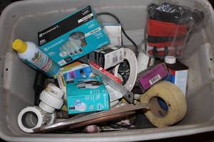 lot 171 image: Large tote containing misc home imp...