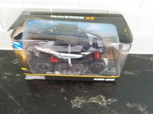 lot 9 image: Maverick x 3 Can-Am 8 Length...