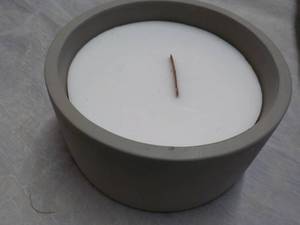 lot 150 image: Outdoor Candle...