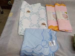 lot 184 image: Easter Table Runner, Placemats and ...