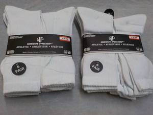 lot 193 image: 12 pair White Wear Proof Athletic S...