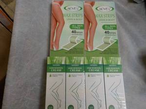 lot 236 image: Aliver Wax Strips and Neomen Hair R...