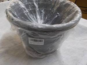 lot 306 image: 2 Plant Pots 7 x 10...