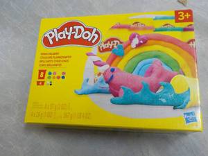 lot 332 image: Play Doh...