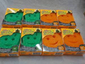 lot 335 image: 8 Scrub Daddy Scrubbers...