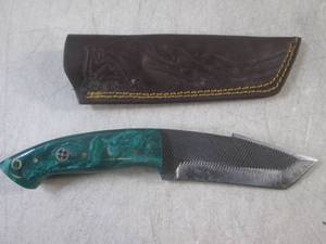 lot 4 image: (FS) 8 Fixed Blade Knife with Leat...