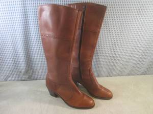 lot 14 image: (BS) Pair of Leather Knee-High Boot...