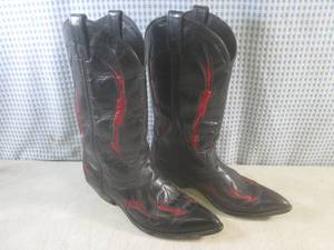 lot 22 image: (CS) Pair of Code West Cowboy Boots...