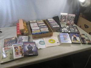 lot 39 image: (A-2) Assortment of Vintage Cassett...