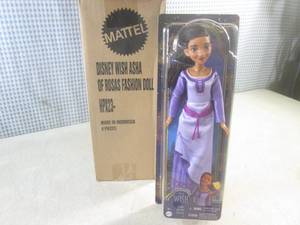 lot 61 image: (A-3) 4 Disney Wish Asha Of Rosas F...