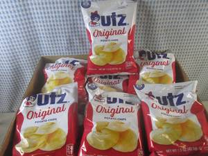 lot 298 image: (EC2) 30 Small Bags of Original Pot...