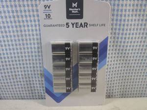 lot 116 image: (FS) 10-Pack of 9V Batteries Use by...