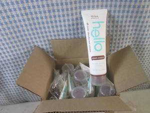 lot 124 image: (BSB) 12 Tubes of Hello Sweet Cocon...