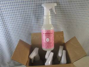 lot 127 image: (BS) 6 Spray Bottles of Peppermint ...