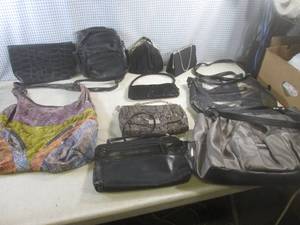 lot 226 image: (D-3) Assorted Handbags and Purses...