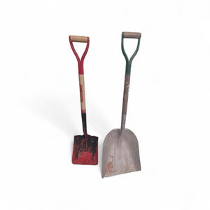 2 Shovels