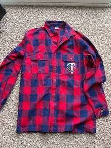 Joe Mauer Brand Flannel Minnesota Twins Shirt, Male Sized Medium, Includes Joe Mauer Autograph Stitched into the sleeve