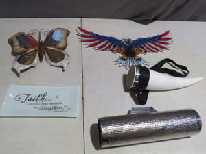 lot 26 image: Mixed Lot of Home Decor Items