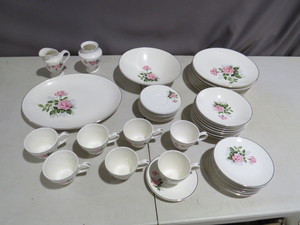 lot 28 image: Summer Rose Fine China - Place Setting and Serving Dishes