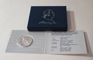 lot 22 image: 1732-1982 George Washington Silver Commemorative Half Dollar Coin. Recognition of George Washington 250th Anniversary of his birth. - COA