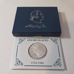 lot 24 image: 1732-1982 George Washington Silver Commemorative Half Dollar Coin. Recognition of George Washington 250th Anniversary of his birth. - COA