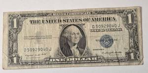 lot 56 image: Blue Note Silver Certificate - Series 1935G