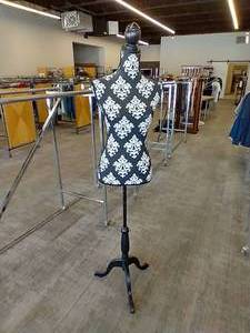 Adjustable Display Mannequin