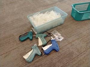 (4) Price Tag Guns with Needles & Tag Fasteners