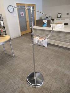 Heavy-Duty Spiral Clothing Display Rack