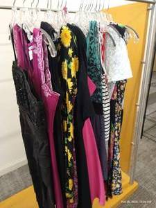 (20) Ladies Size S Dresses
