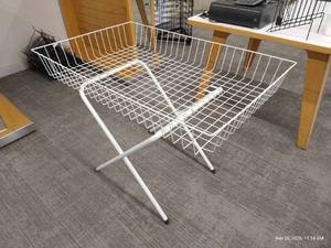 Folding Wire Bin Display
