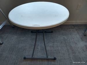 Round, Folding Lifetime Table