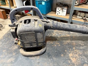 lot 67 image: Leef Blower Gas Powered