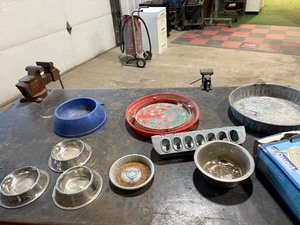 lot 44 image: Pet Feeders and Waters