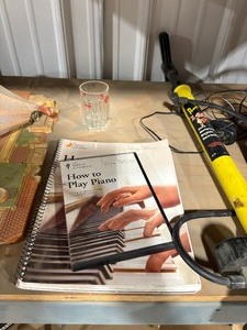 lot 9 image: Misc Lot Computer speakers, stadium seats, How to play piano book and CD and Misc