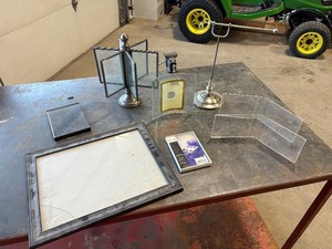 lot 39 image: Picture Frame Lot