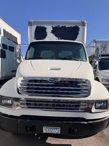 MOVING TRUCK with 26 ft box, Sterling, Acterra, WHITE, Straight Truck 2007 187k miles