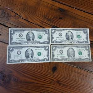 lot 147 image: 1995 Two Dollar Circulated Banknotes  Good condition in 3 of the 4 Federal Reserve Notes