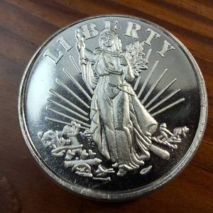 lot 119 image: 1 Troy Ounce Bullion Liberty  Made in USA  .999 Fine Silver