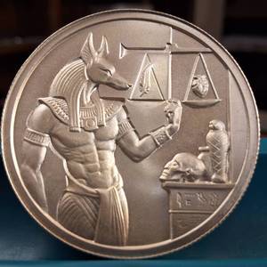 lot 185 image: Incredible 2 Troy oz .999 Fine Silver Bullion Specialty Coin  Annubis and the Pyramid