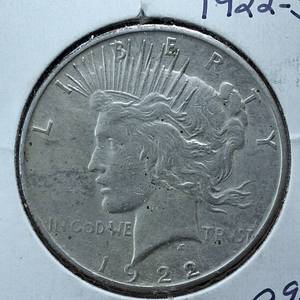 lot 282 image: 1922-S Peace Dollar 90% Silver, 26.73 grams  Circulated 0.77344 troy ounces silver
