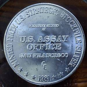 lot 321 image: 1981 Vintage 1 Troy oz 99.9% Fine Silver  US Assay Office  USA Strategic Stockpile  31.1 gr.