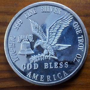 lot 391 image: Tri-State-Refining  Finest Purity Honest 1 Oz Silver Bullion .999 Fine Silver  �1� God Bless  Big 1
