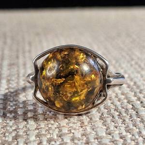 lot 232 image: Rare Find - Large Baltic Amber Half-Sphere - Sterling Silver Ring - Size 6.75 - 3.8g