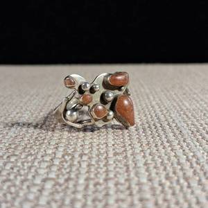 lot 259 image: Abstract - Sunstone - Sterling Silver Ring - Size 8 - 5.6g � Nice